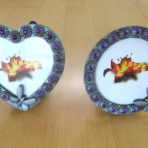 Purple rhinestone picture photo frames - round and heart shaped with butterfly - Picture 4 of 7